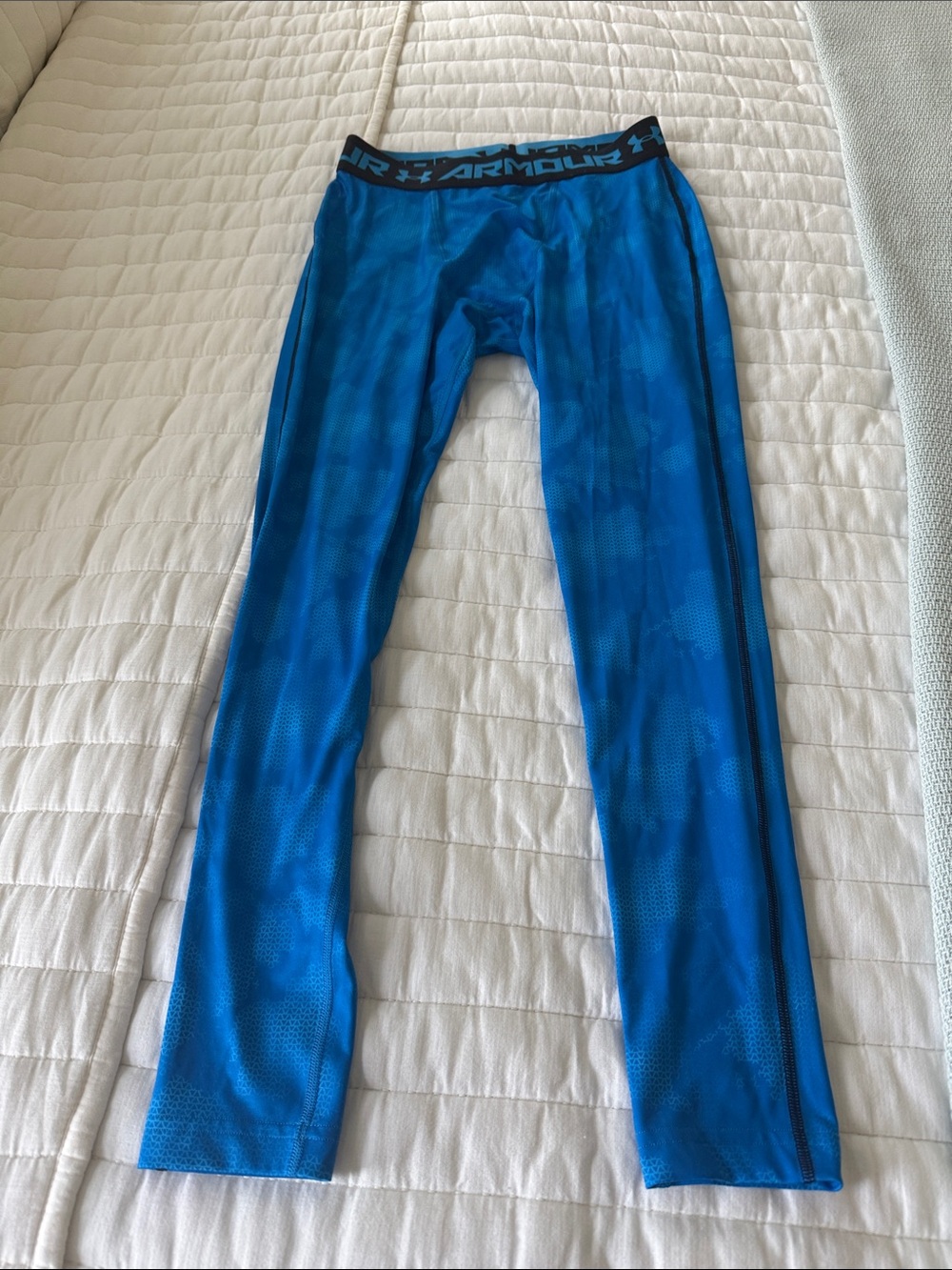 Under Armour HeatGear Compression leggings- blue with Black Accents